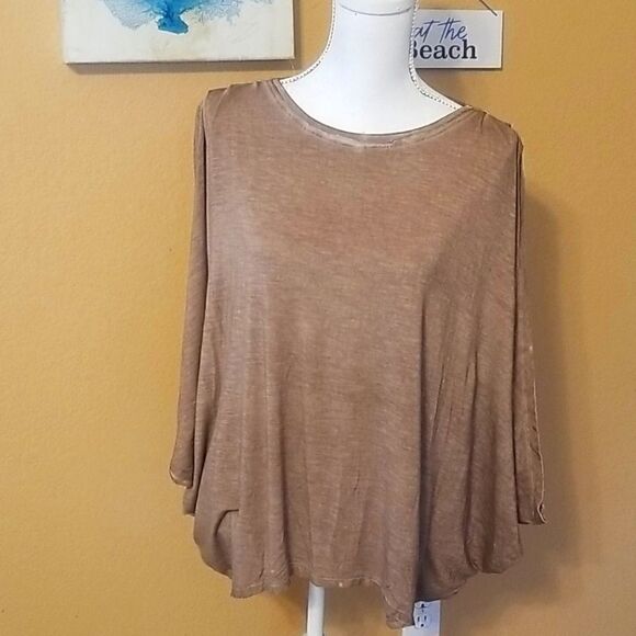 Hyku Distressed Brown Open Side Tshirt NWT - Picture 1 of 4